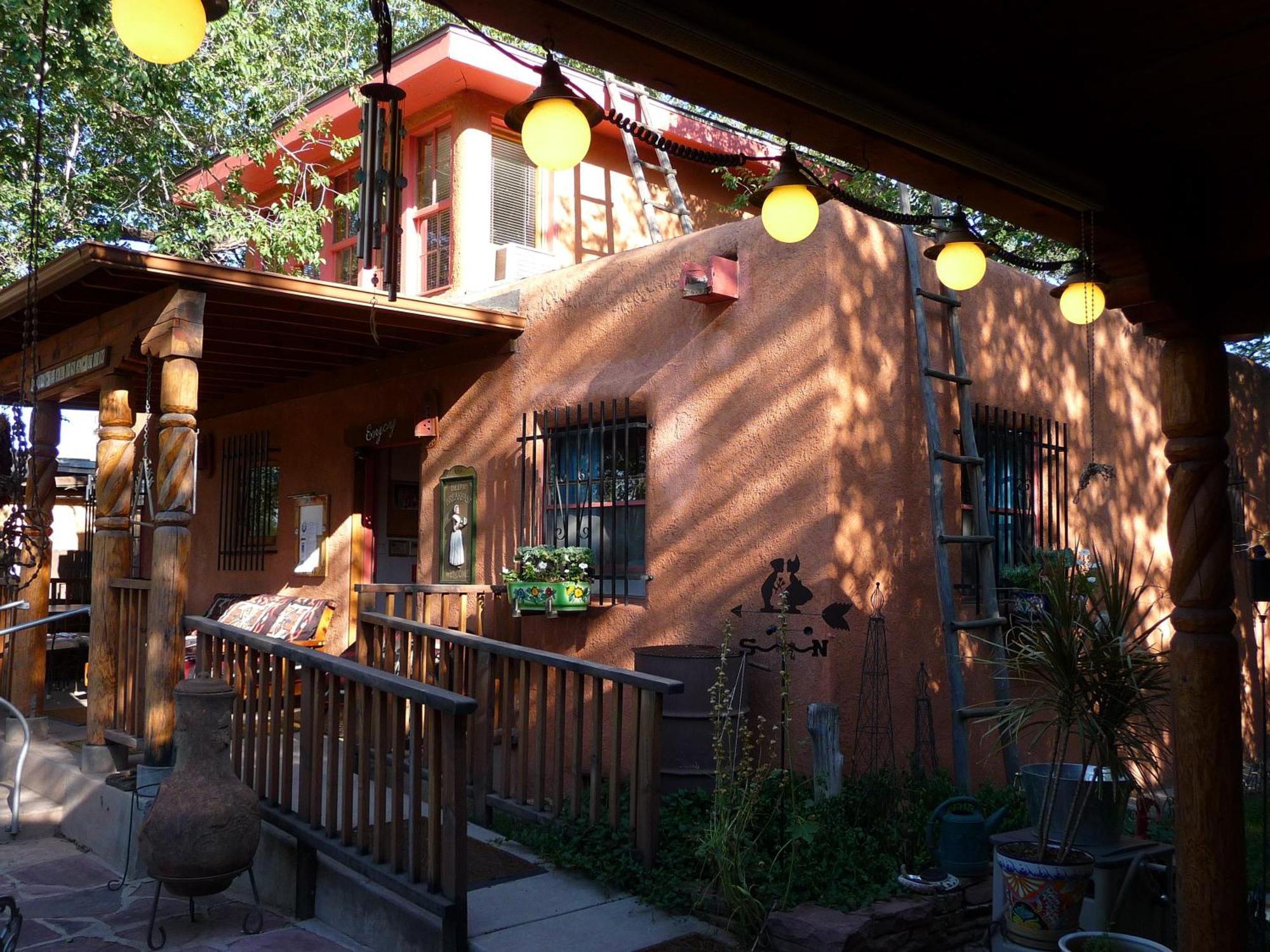 Inn At Halona Zuni Exterior photo