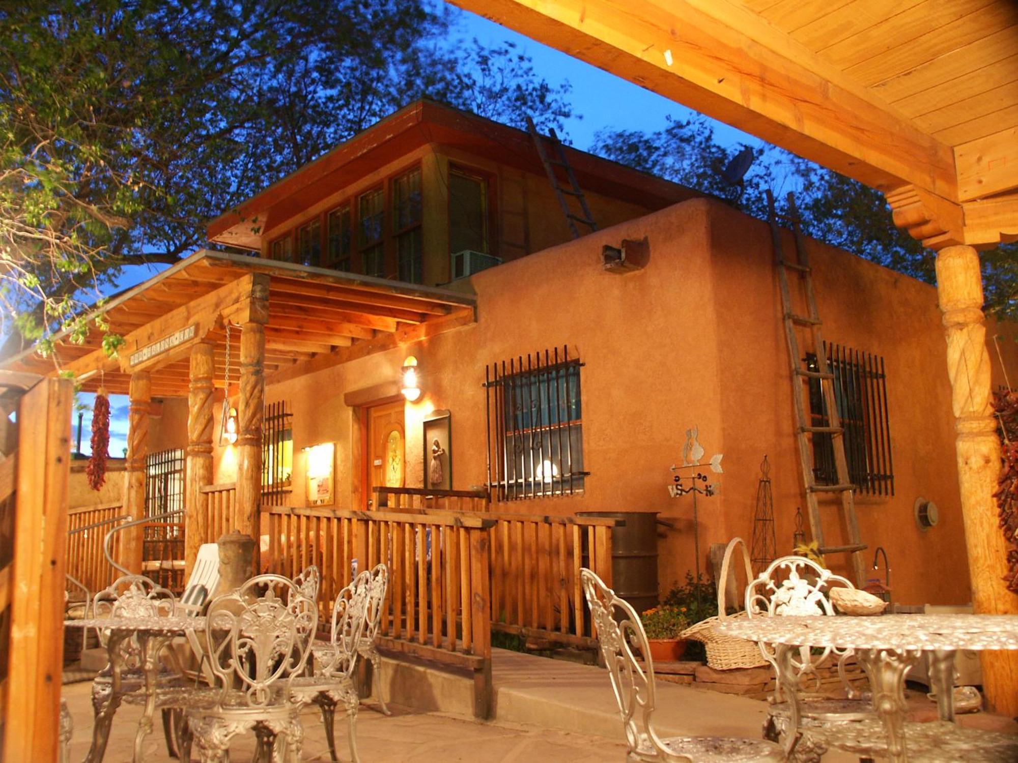 Inn At Halona Zuni Exterior photo